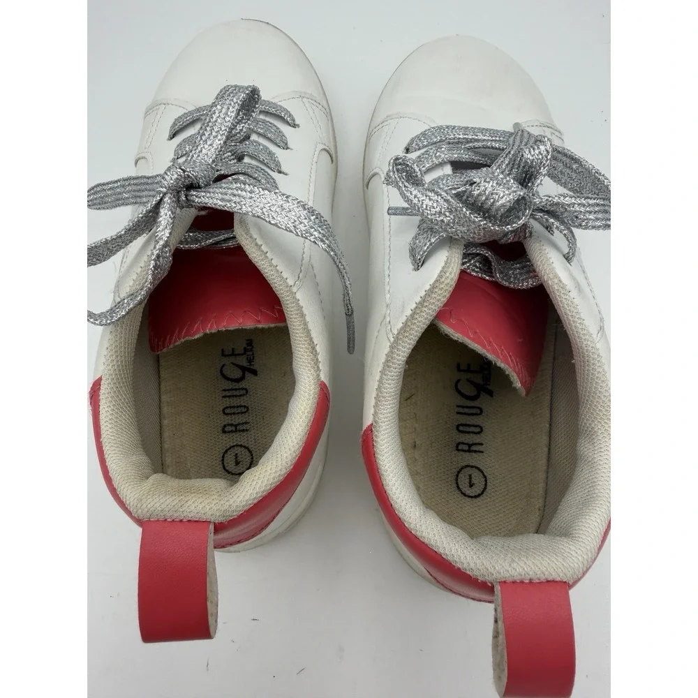Rouge Helium Girls Size 1 White Sneakers Silver Star Pink Metallic Laces.   1796